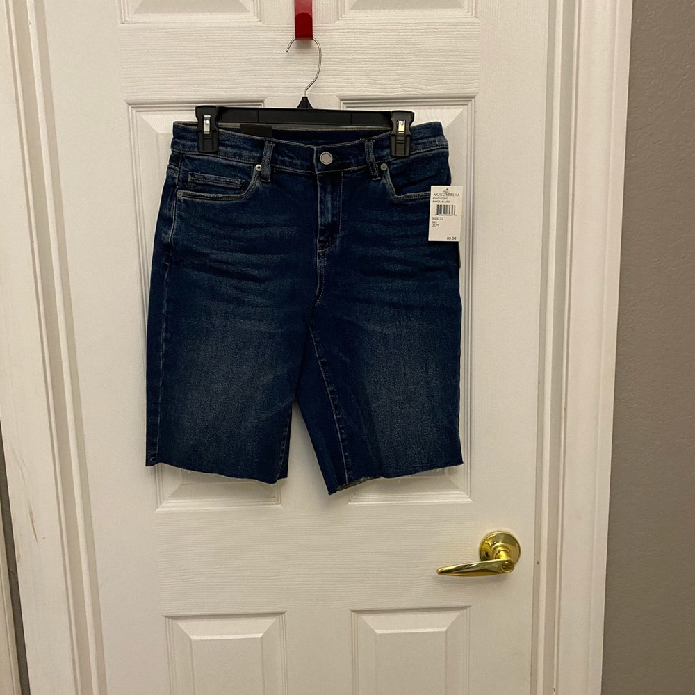 Blanknyc Raw Hem Denim Shorts Bayou Blues NWT NEW - Picture 3 of 4